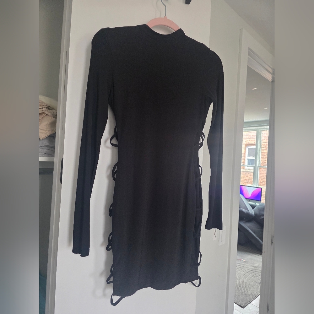 PrettyLittleThing Black Long Sleeve Dress